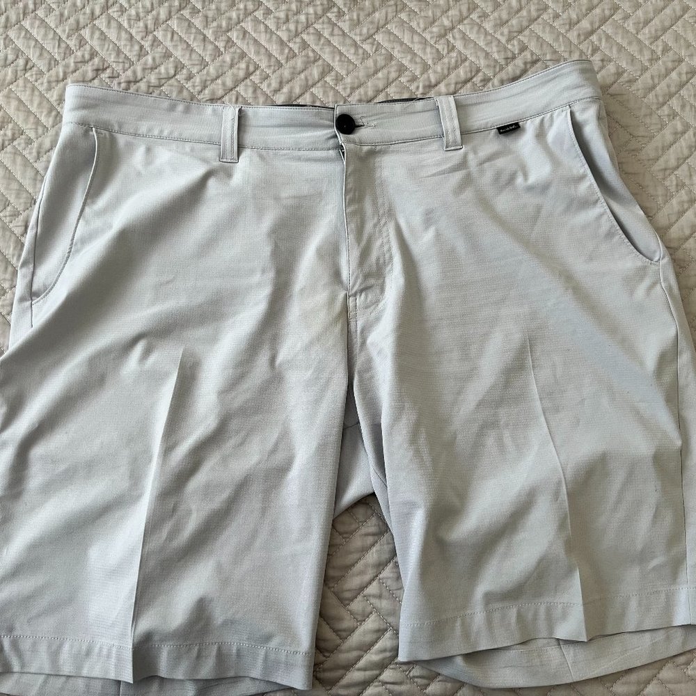 Travis Mathew Golf Performance Shorts - Men’s 38